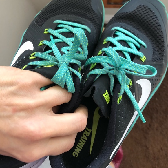 Nike Metcons - Picture 2 of 3